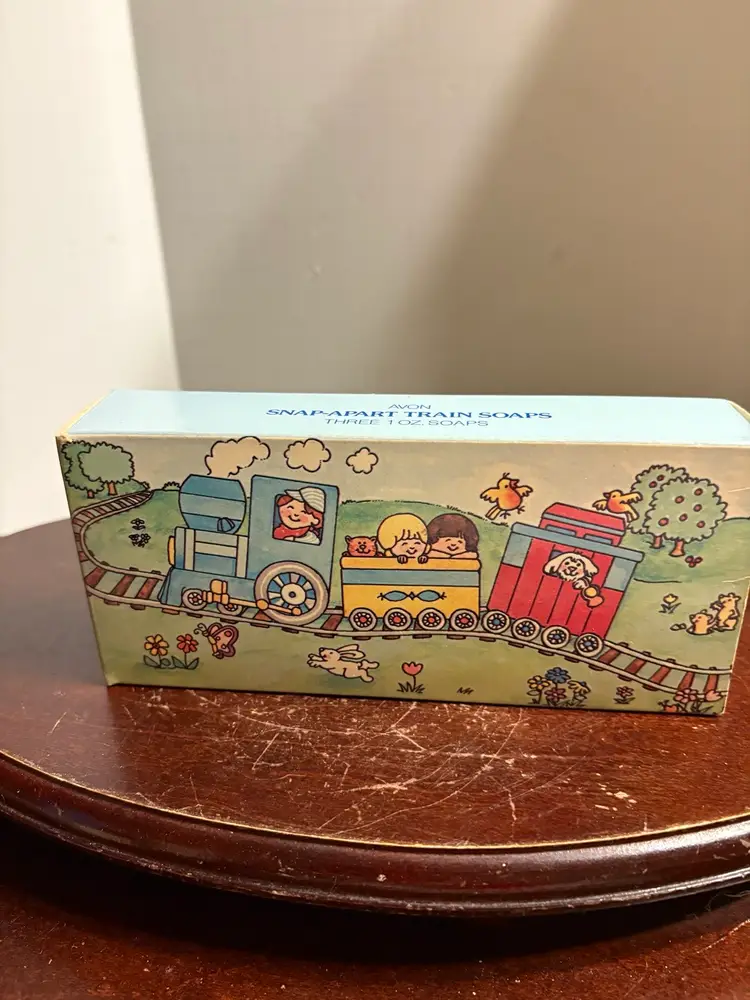 NOS Snap Apart Train Soaps