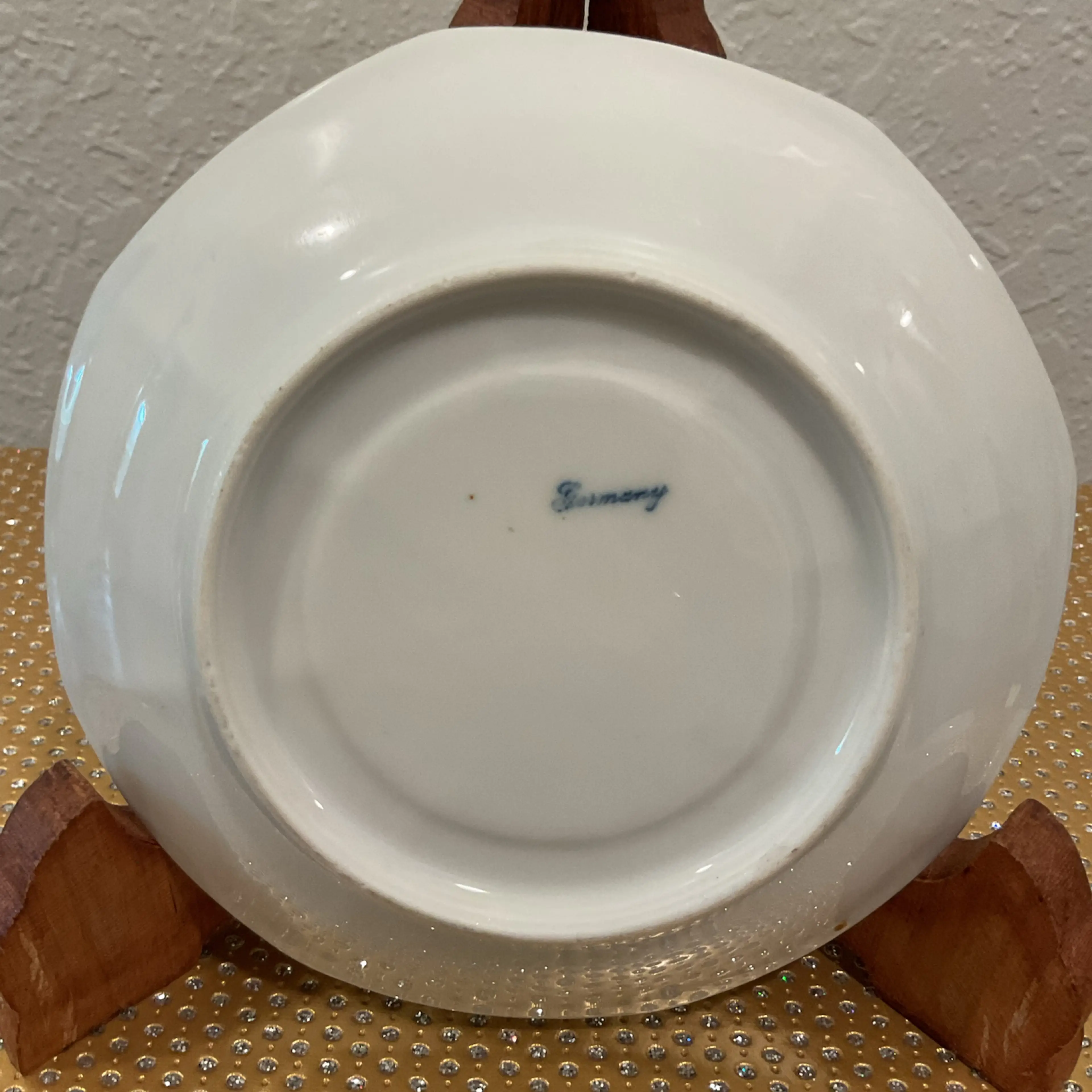 Image 2 of 2