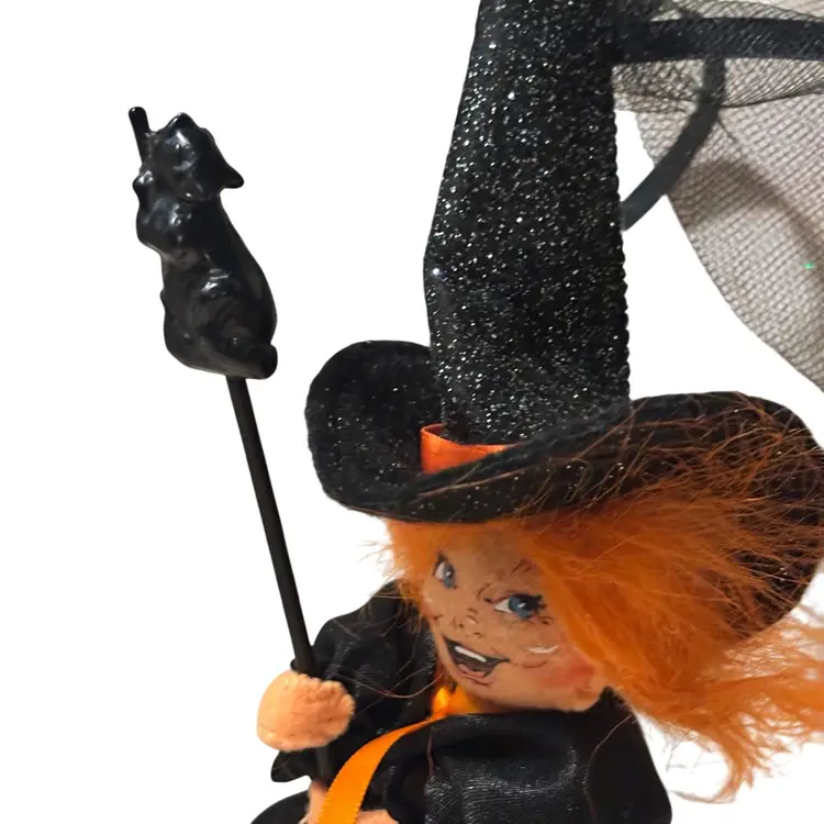 Annalee 10” Witch Girl With Broom Black Cat Halloween