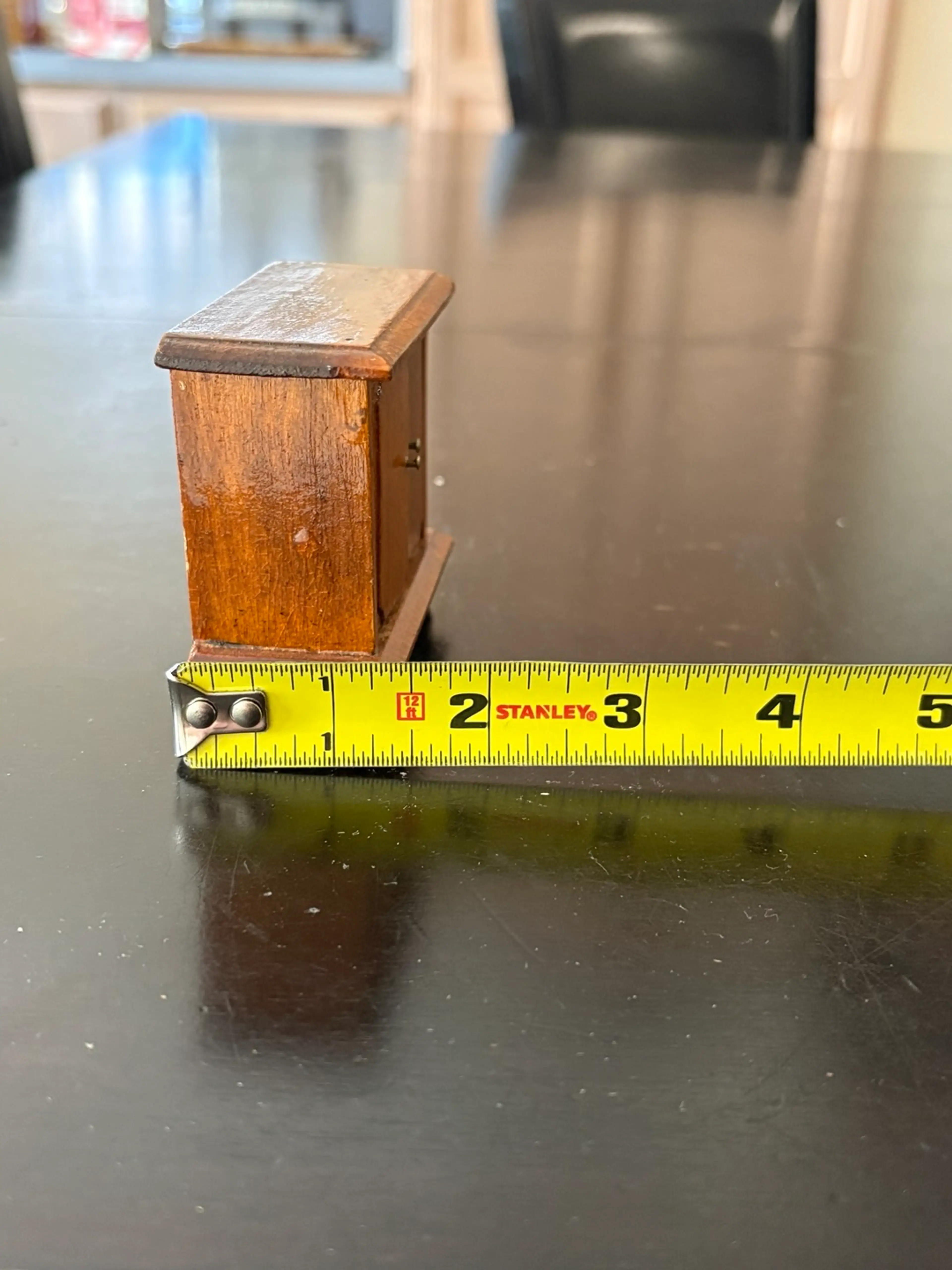 Image 3 of 4