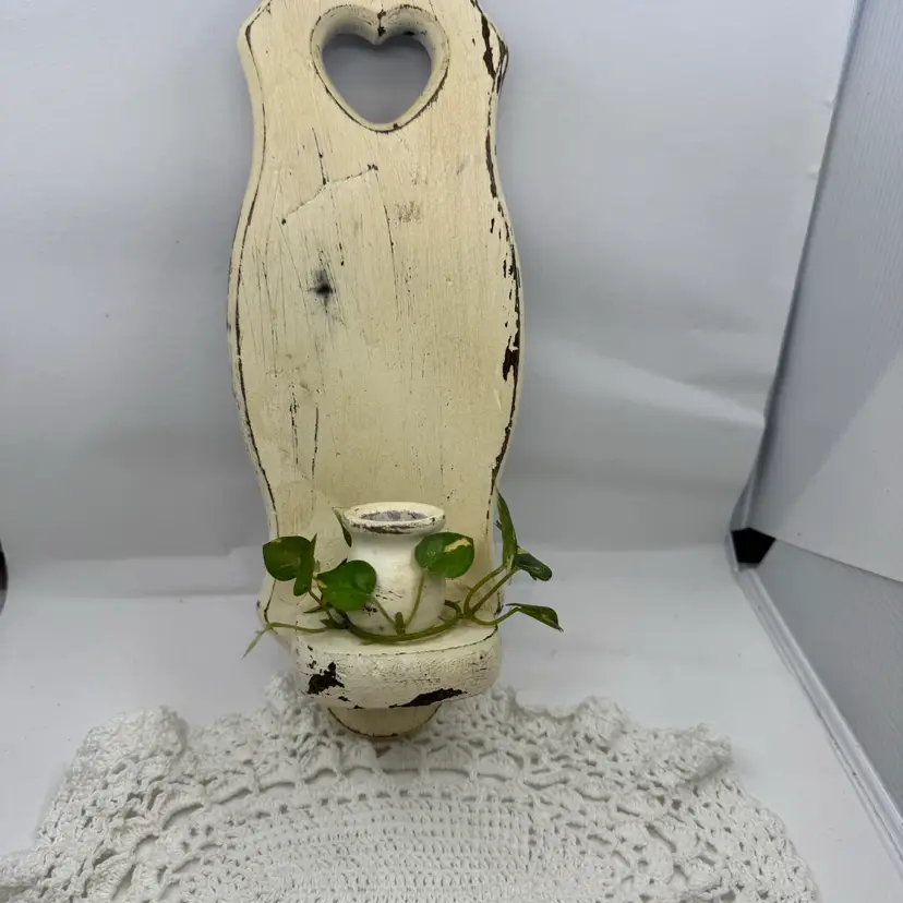 Chippy White Wooden Candle Holder With Heart Cut Out