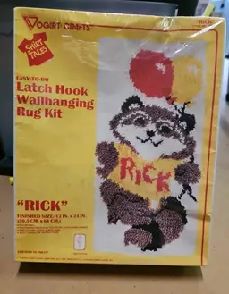 NIB Vintage 1980 Vogart Crafts Shirt Tales Rick Raccoon Hallmark Latch Hook Rug