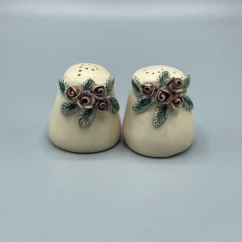 Studio Pottery Salt & Pepper Shakers Applied Flowers Roses Tan Signed AS IS