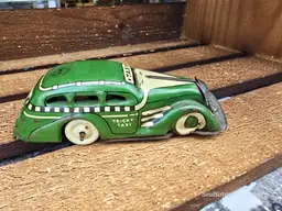 FABULOUS VINTAGE 1930'S MARX GREEN TIN LITHO WIND UP TRICKY TAXI