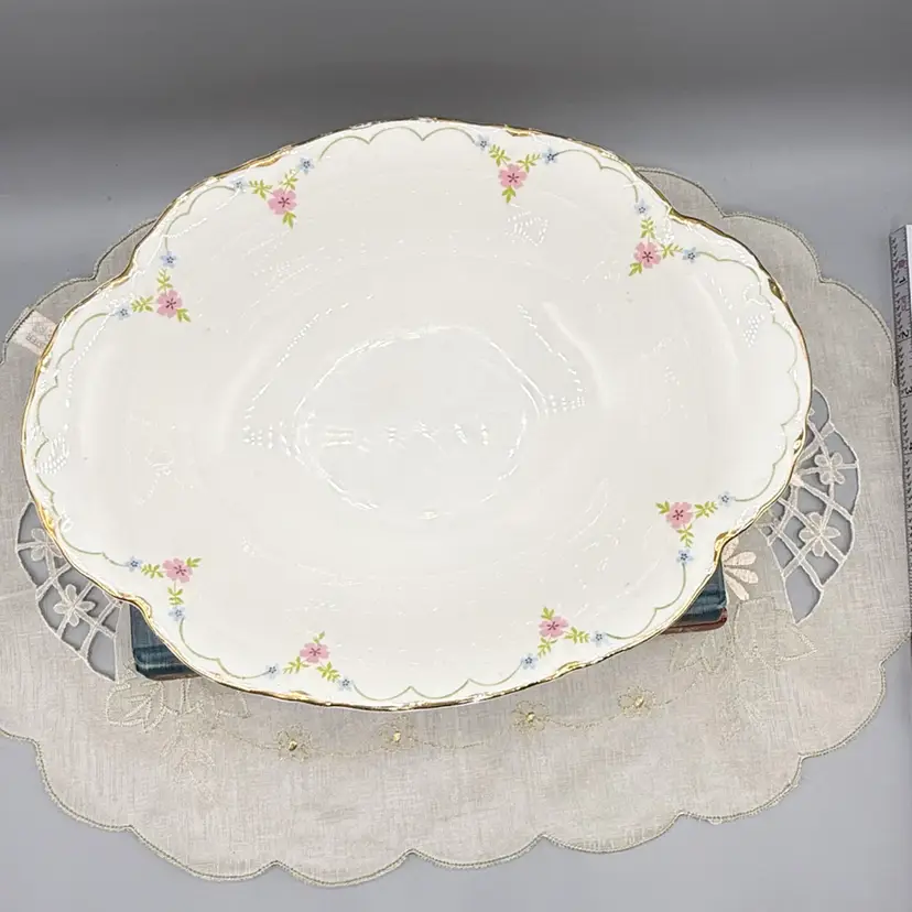 Vintage Pope-Gosser China "Florence" 9"x7 1/4” Oval Vegetable Serving Bowl - Pink Rose & Gold Scalloped Rim 2”T