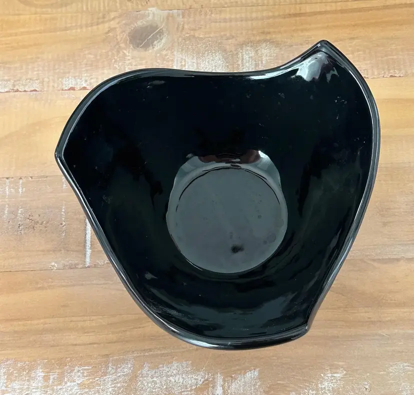 Sleek Haeger Bowl USA Pottery Black Vintage Bowl 3 Point Triangular Bowl 606