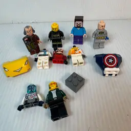 Lego Minifigure Lot