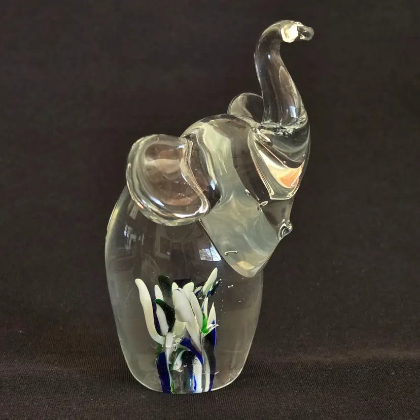 Art Glass Elephant Figurine Paperweight Handblown Clear Glass Unbranded 3½" Tall Approximately