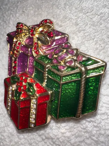 CHRISTMAS BROOCH SALE $8 Starts