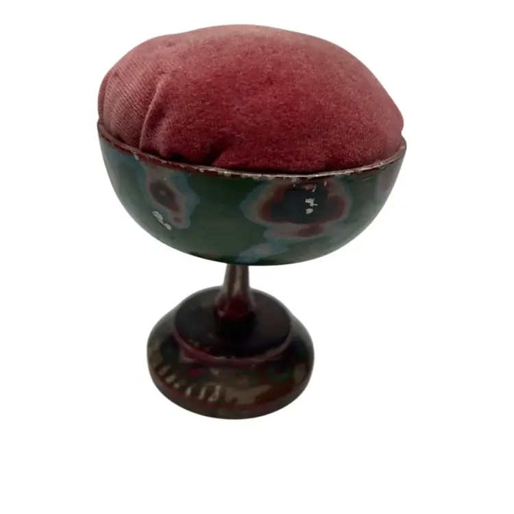 Metal @ 4x3 Stand With Red Velvet Pin Cushion @ 4x3