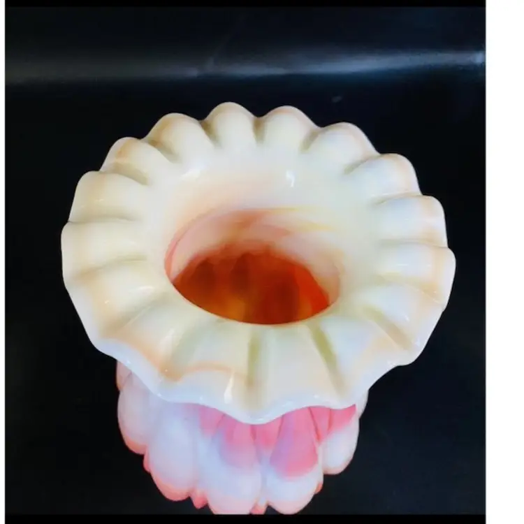 Glowy! Vintage Kanawha Glass Vase Apricot Cream and White Slag Ruffled Rim cadmium