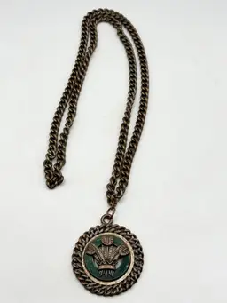 Estate vintage green enamel crown feather pendant necklace