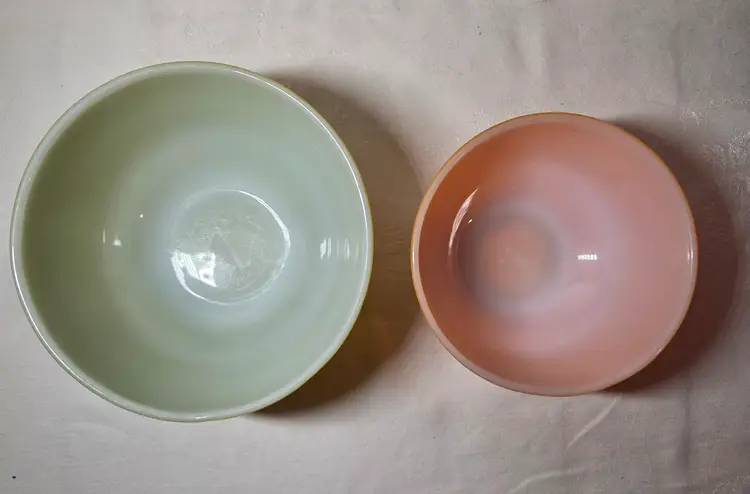 VTG Anchor Hocking Fire King Primary Colors Mixing Bowls Gumdrop Shape set of 2