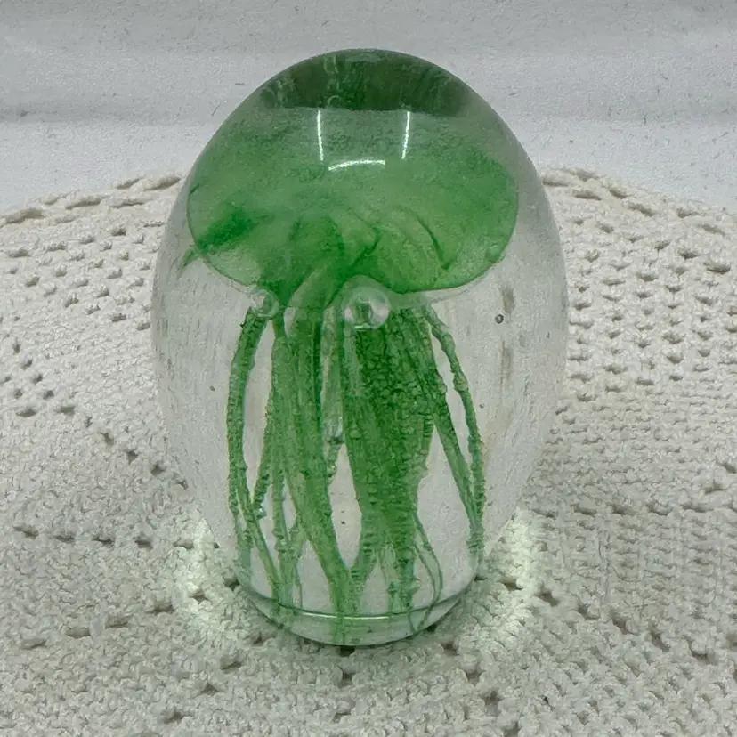 Dynasty Galleries Green Jellyfish Paperweight