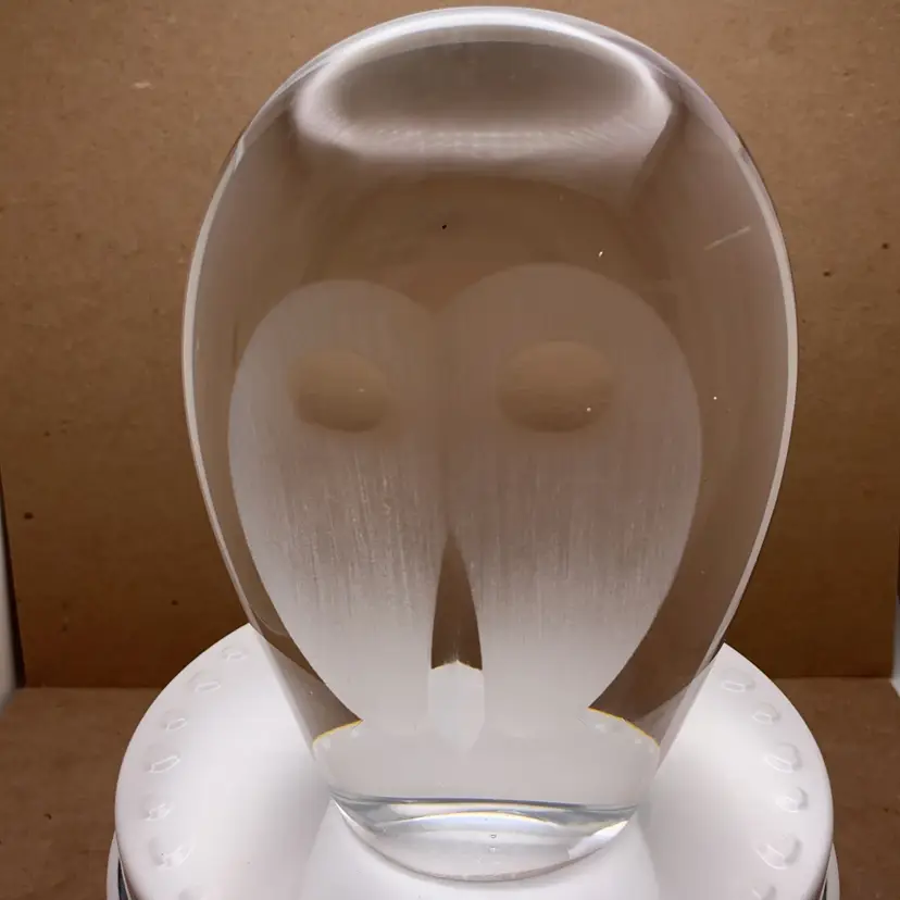 POW1 VTG Royal Krona Sweden Art Glass Owl Paperweight - Hanne Dreutler 4.25”