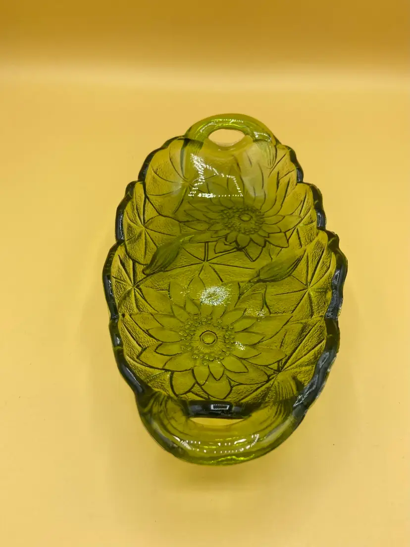 Indiana Glass Lily Pon Green Glass Oblong Relish Dish