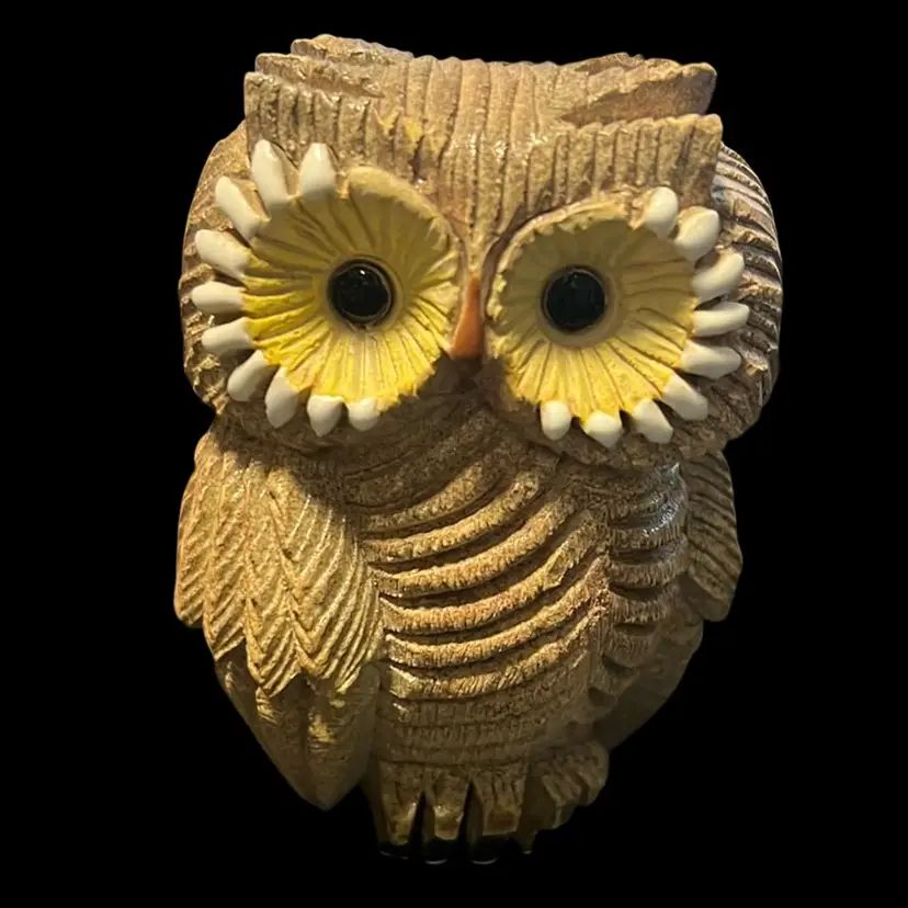 UNIQUE 3.5” TALL OWL PAPERWEIGHT PERFECT FOR OWL COLLECTOR Unknown Artist But Still Adorable!