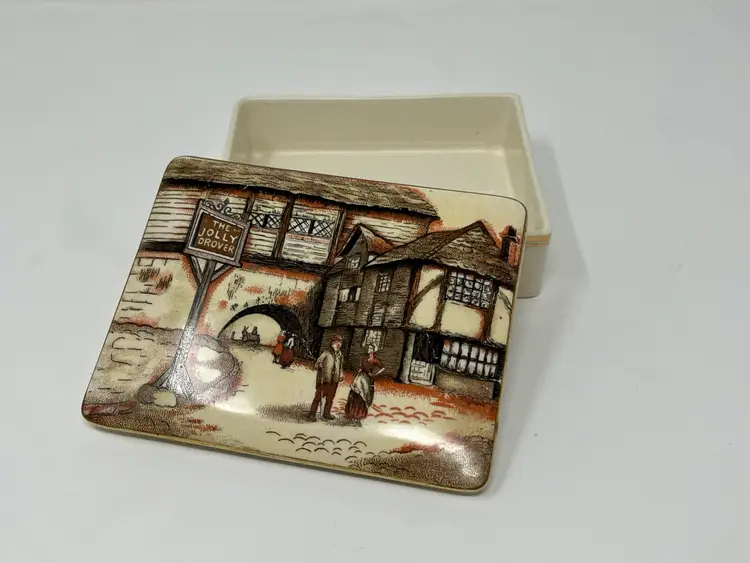 Vintage  Sandland Ware Hanley England Candy Trinket Box The Jolly Drover 1940’s