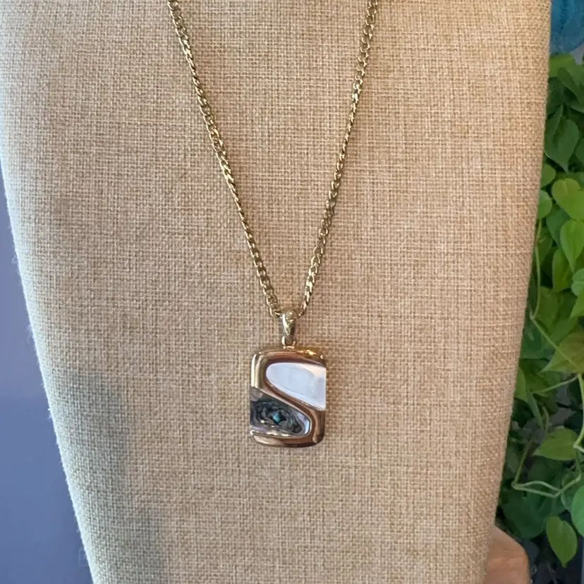 Vintage 26” Lia Sophia Necklace