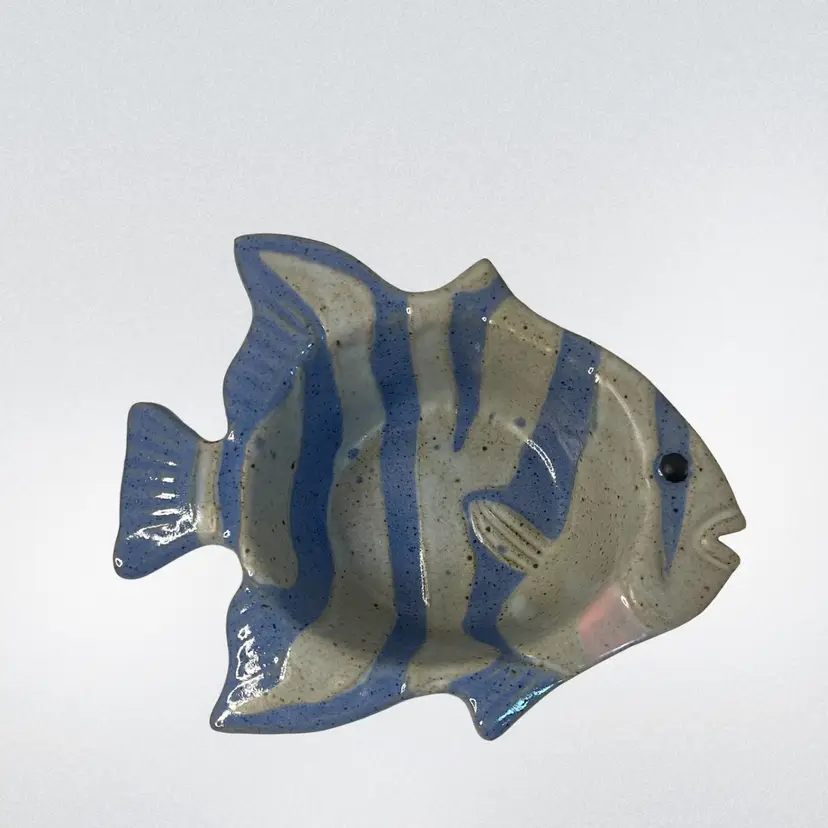 Tom Chamberlain Stoneware Fish Bowl Serving Dish Ocean Coastal
