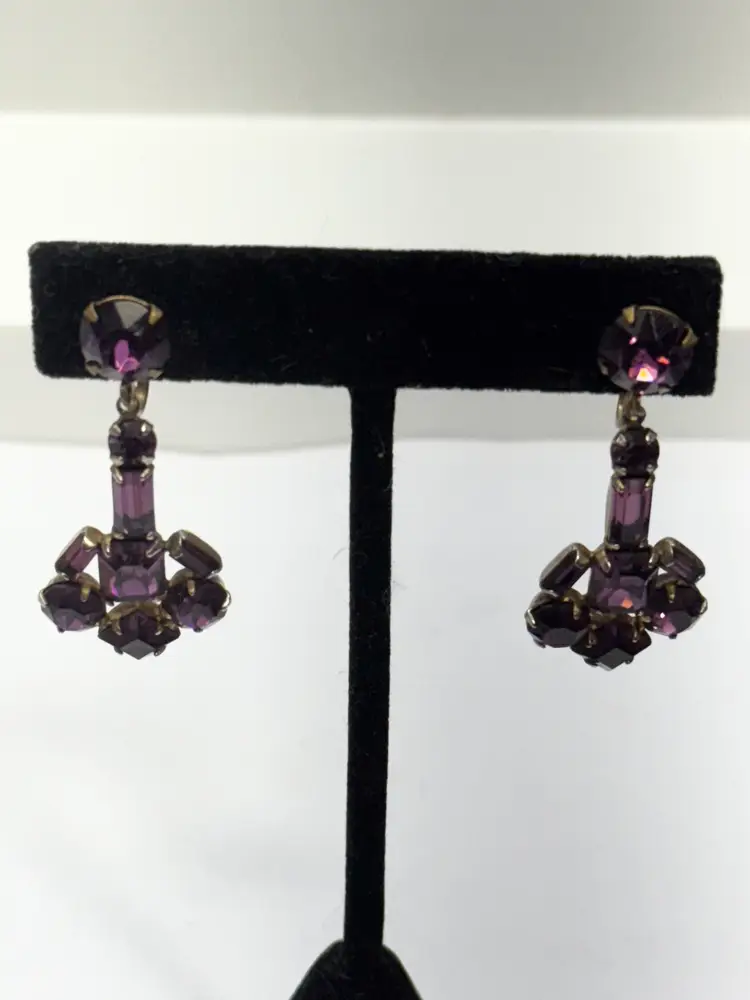 Vintage purple glass rhinestone dangle drop screw back earrings