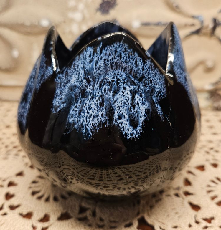Stunning Signed Anna Van Briggle Pottery Vase Planter Black Tulip w/ Blue Accent