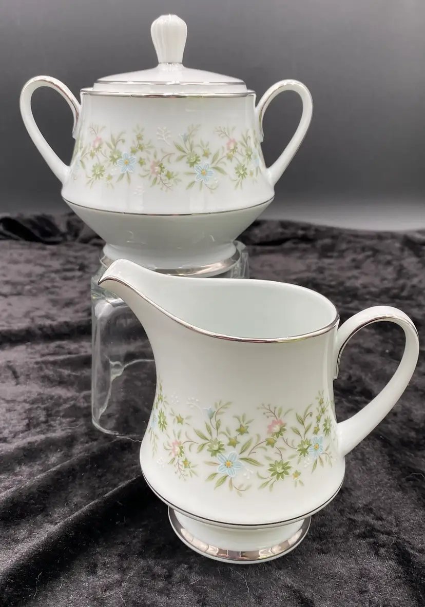 Vintage Noritake (Japan) Creamer & Covered Sugar Bowl, "Savannah", 2031 - MINT