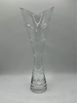 Nambe Crystal Heart/Chevron Bud Vase Handcrafted in Slovenia