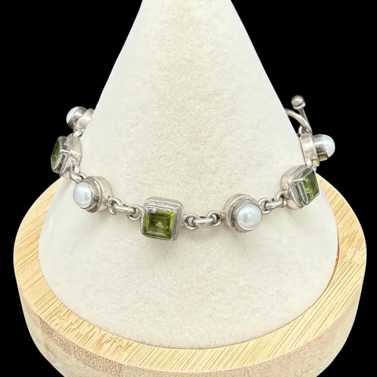 Vintage Sterling Silver Bezel Set Peridot Pearl Toggle Link Bracelet 20.7g