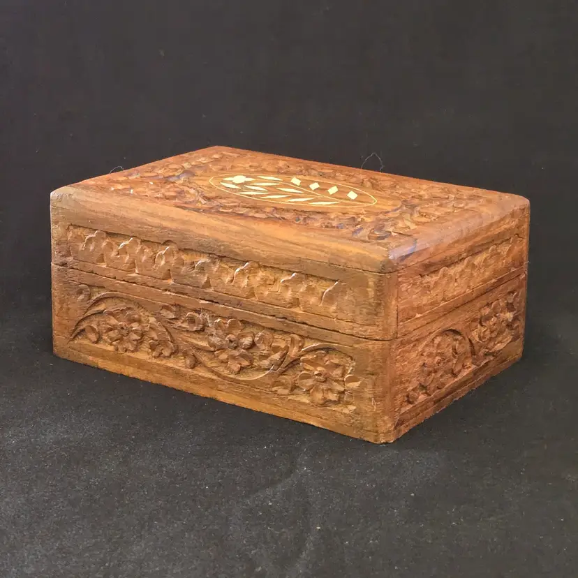 Wood Trinket Box Handmade Hand Carved Intricate Ornate Inlay made in India Vintage