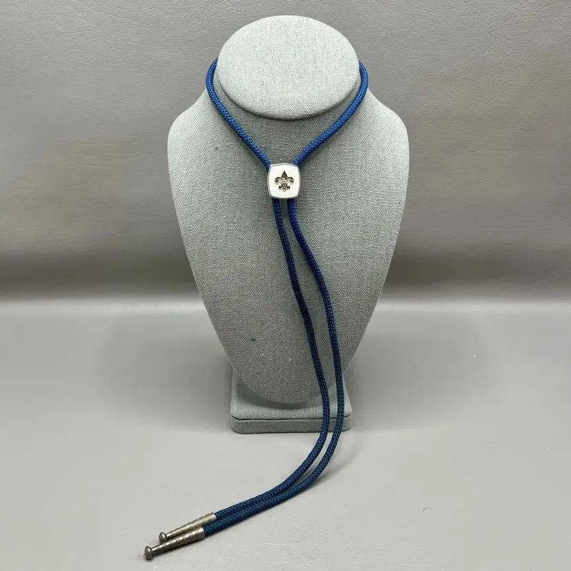 Bolo Necktie Fleur De Lis Eagle Faux Silver Tips Blue Braided Rope Mens Unisex 17"