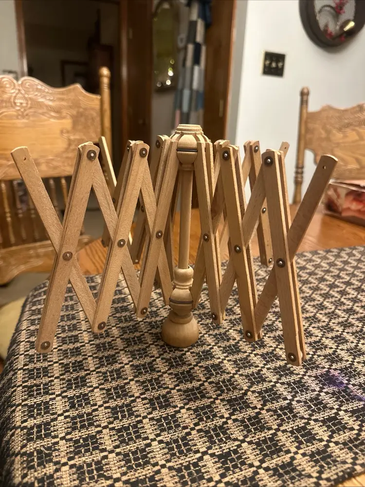 Vintage Wooden Yarn Swift Spinning Wheel Unwinder Knitting Crochet Tool