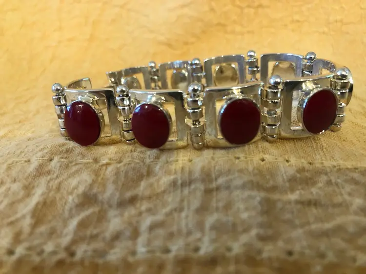 Vintage Sterling Silver 925 Carnelian Cabochon Link Tennis Bracelet.