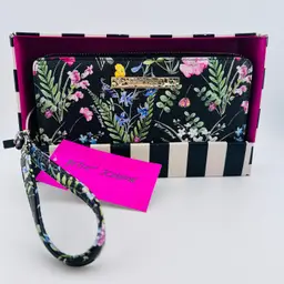 For The Maximalist Fashionista 🎁 NWT Betsey Johnson Zip Around Floral Clutch Wallet 4.5”x 8.5”