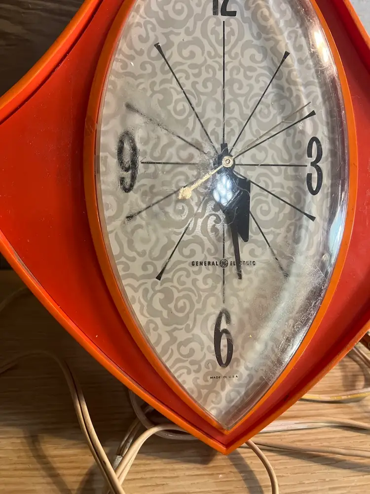 Vintage Wall Clock 1960s MCM General Electric Model 2159 + Atomic Orange Plastic