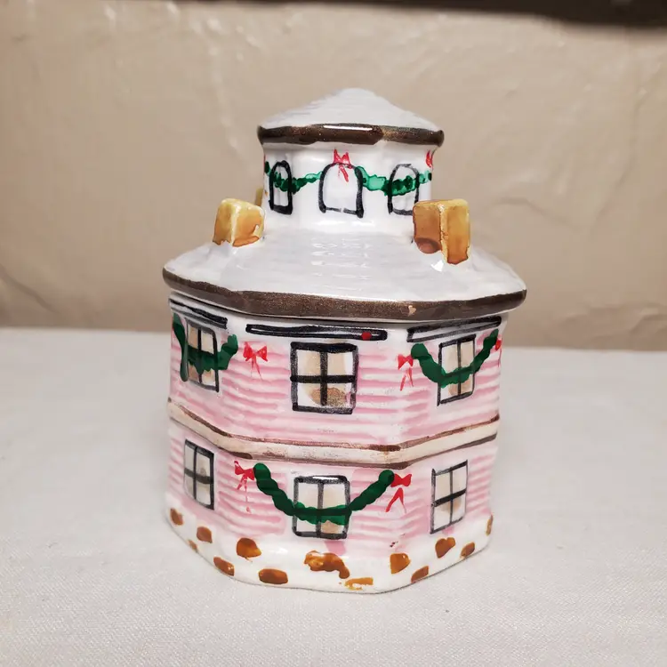 Tiny Holiday Trinket Box