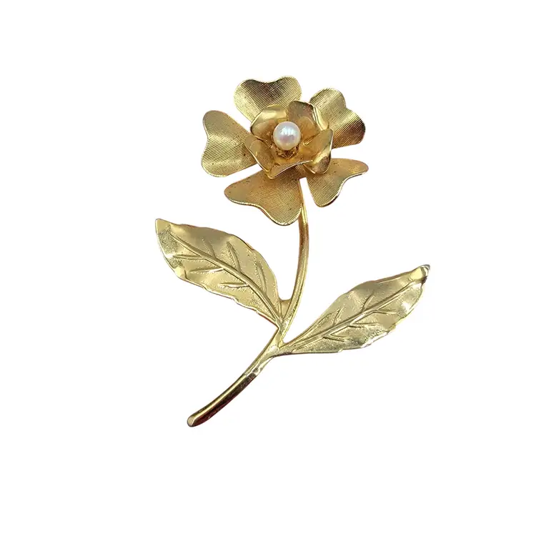 VTG Gold-Tone Flower Brooch Faux Pearl Center Pink Floral Scalloped Handkerchief