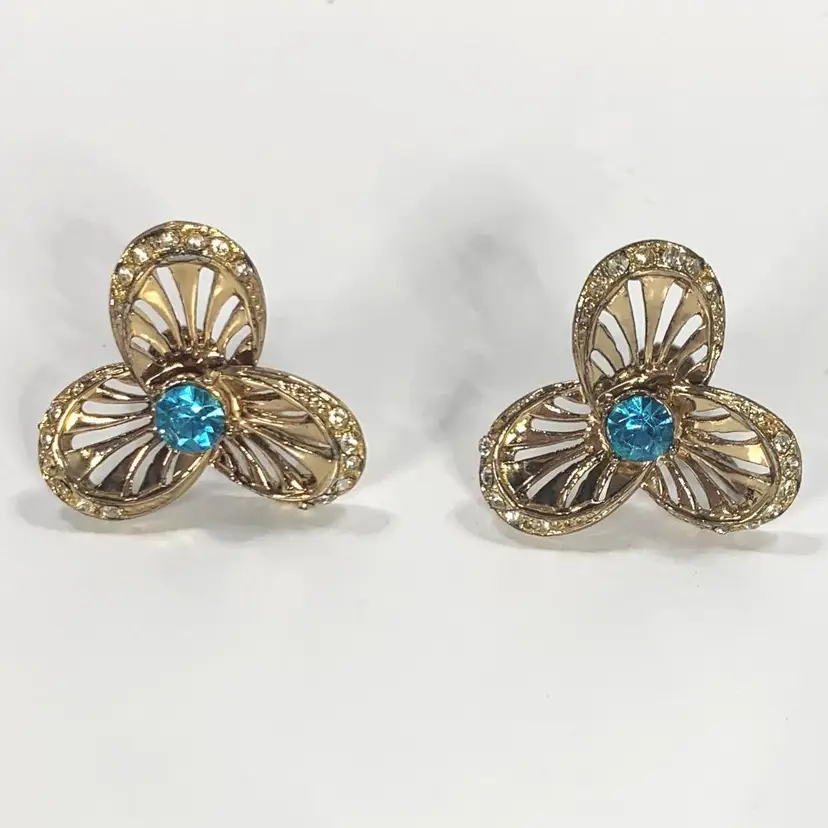 1950s Screw Back Petal Earrings Gold Tone Blue Stone Vintage Mid Century