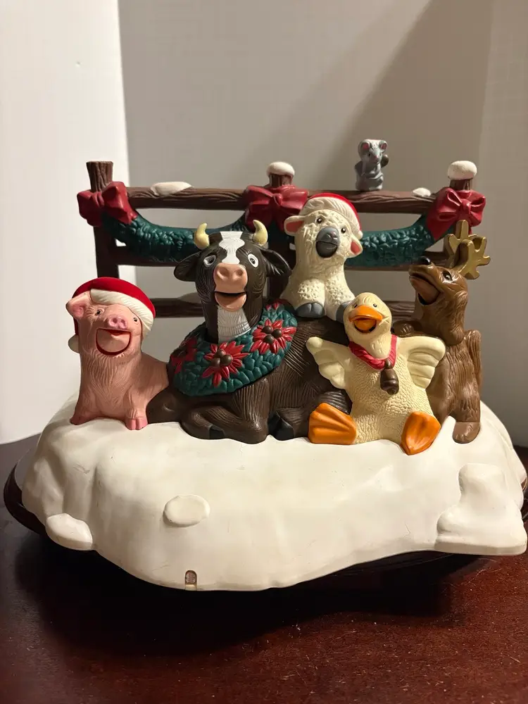 Vintage 1998 Wang's International Barnyard Carolers 8 Songs Motion Activated