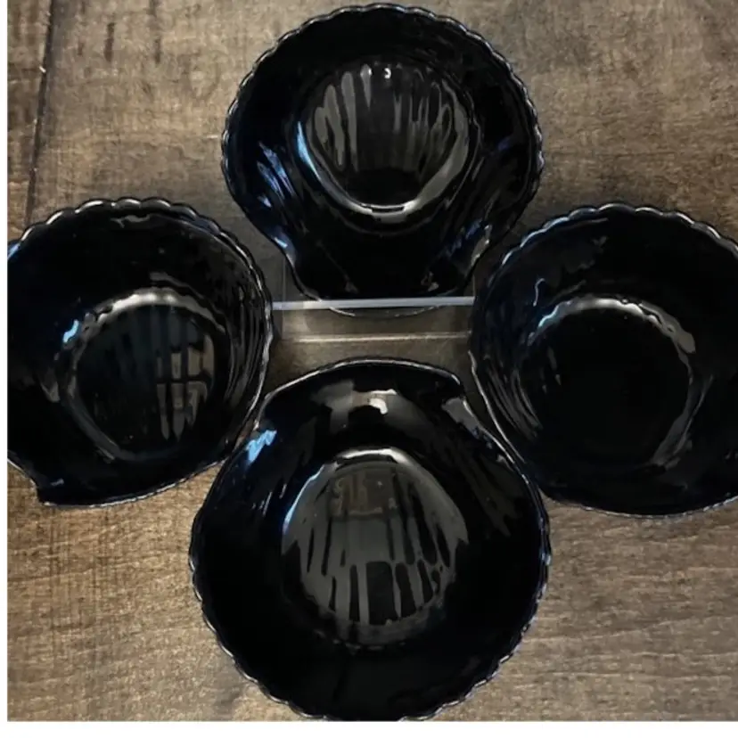 Set Of 4 Vintage MCM Arcoroc Coquillage Black Glass Sea Shell Shaped Bowls 4.5”