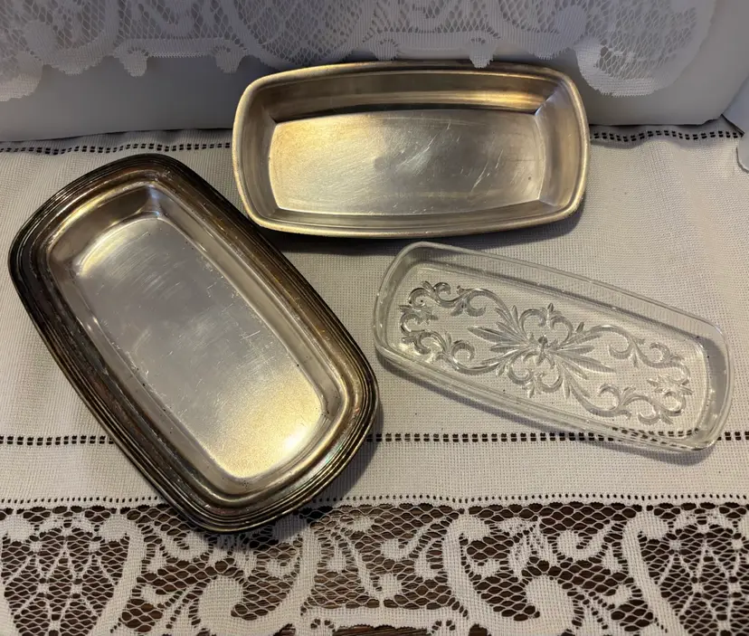 1996 Crystal Silver Plate Roger’s Butter Dish 3 Piece 7”