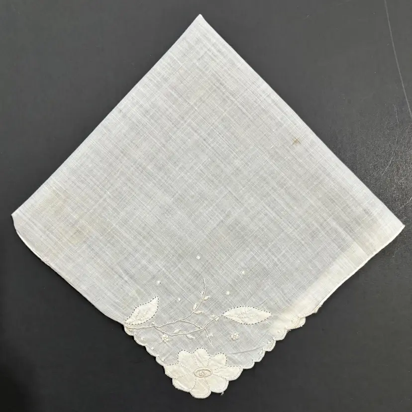 White Floral Applique Bride Handkerchief Wedding Cottage Core Granny Vintage