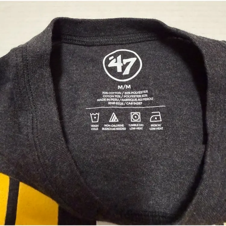 Utah Jazz NBA Dark Gray Logo Graphic Print Unisex T-Shirt - M by ‘47 Brand