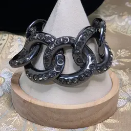 # 040 Gunmetal Large Link Bracelet Smokey Gray Rhinestones