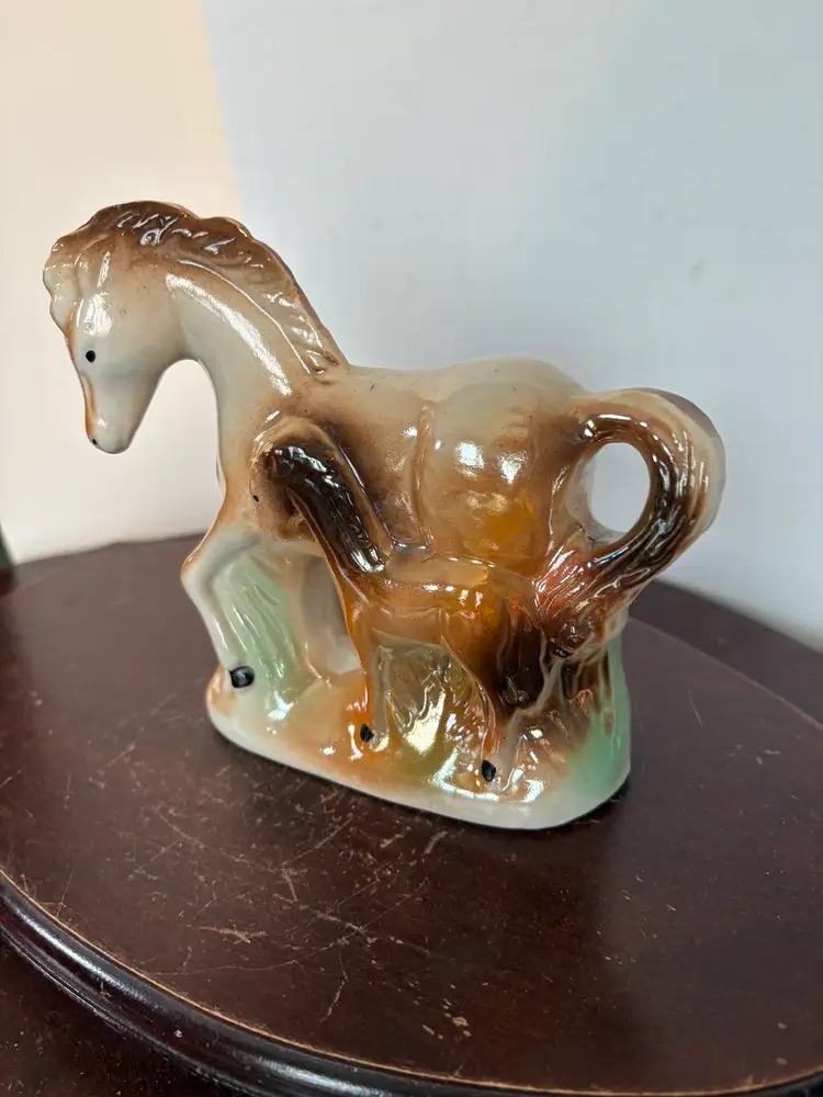 Mama Horse With Foal Statue/Figurine