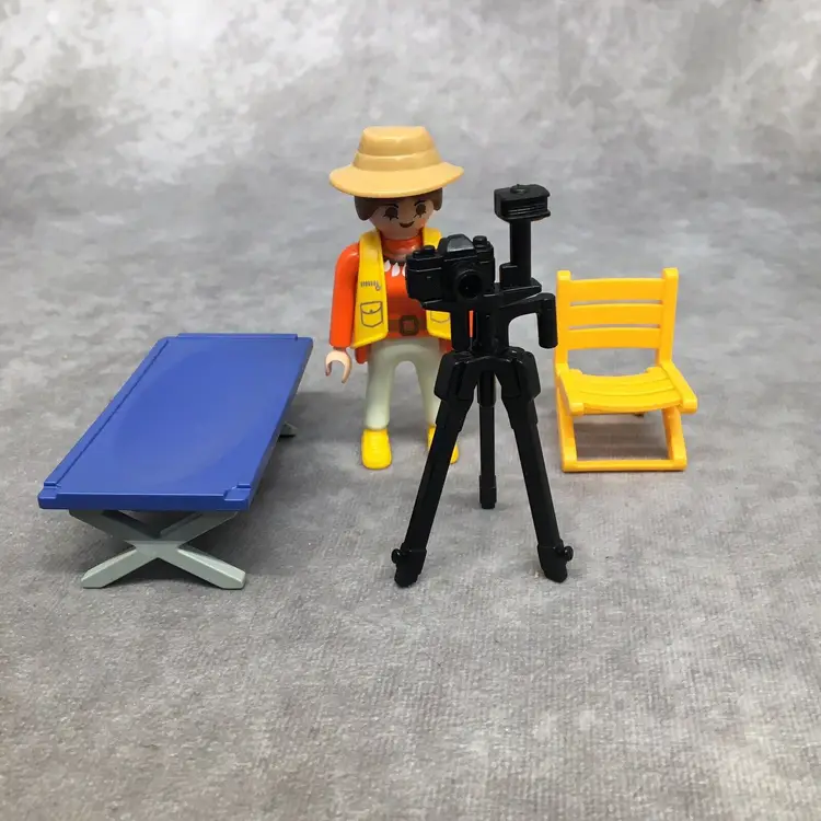 Playmobil Safari Female Figure & Camera -Replacement Parts for 5759