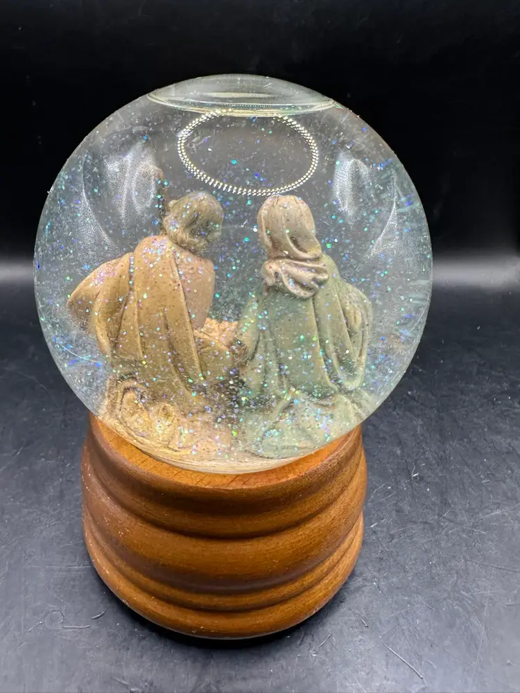 Vintage Fontanini Christmas Nativity Music Box Snow Glitter Globe Figures Dome Roman Inc