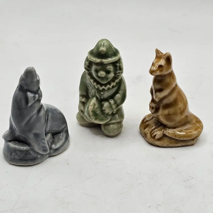 Wade Whimsies lot of 3 kangaroo seal and clown vintage