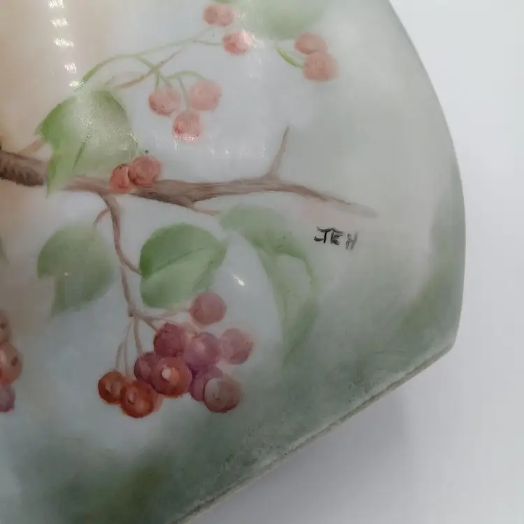 .Vintage Hand Painted  2 Sided Bird Vase