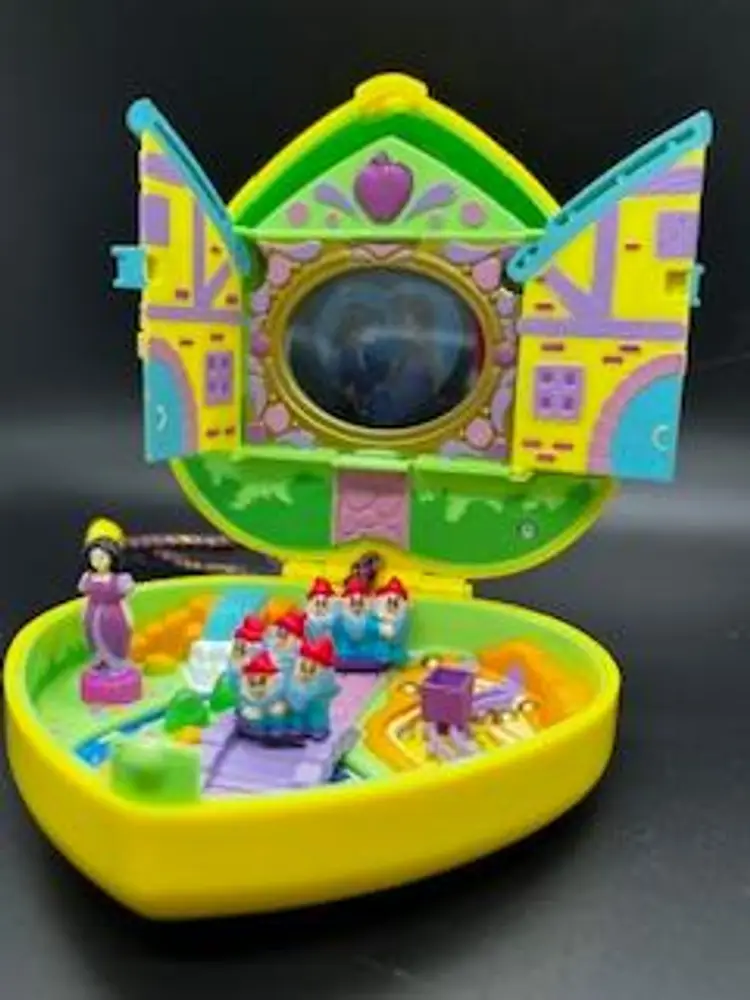 Snow White, My Secret Fairy Tales Complete Compact Playset